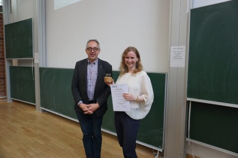 Zum Artikel "Frau Dr. Nicole Methner erhält Lehrpreis der Fakultät für innovative Lehre"